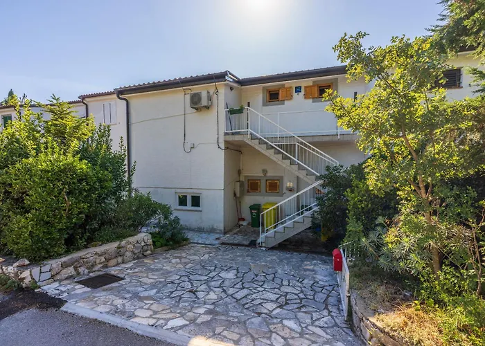 דירה Seneca יאדראנובו