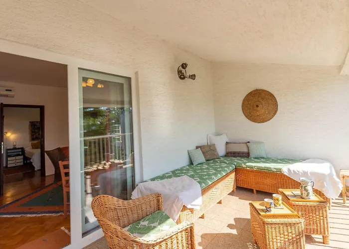 Seneca דירה יאדראנובו