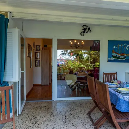 Seneca アパート *