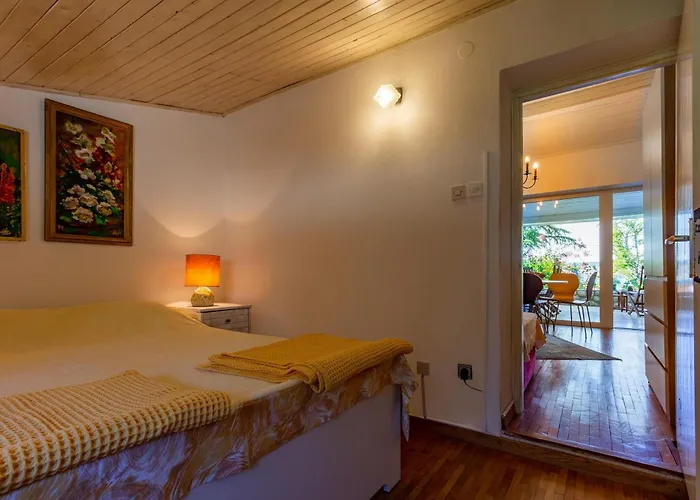 Seneca Apartament