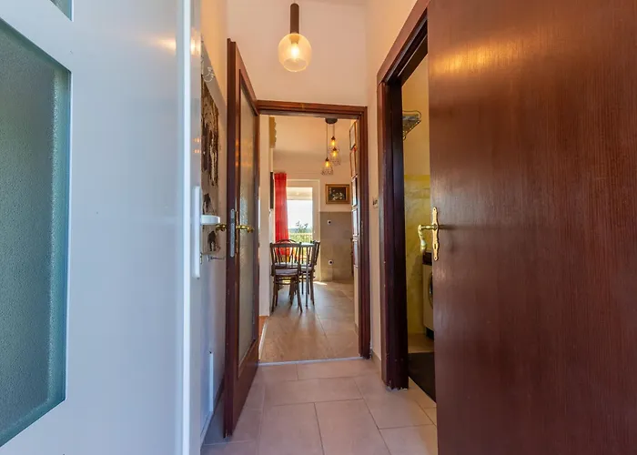 Seneca Apartament